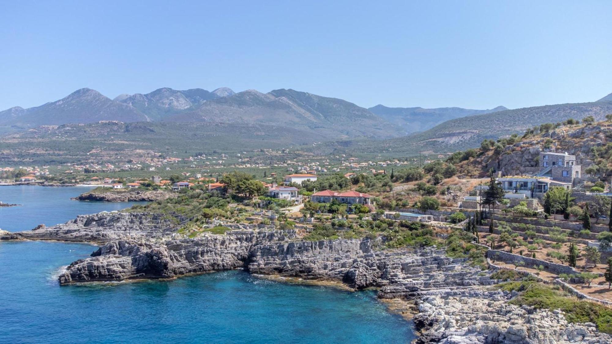 Mani Apartments Suites Agios Nikolaos  Exteriér fotografie